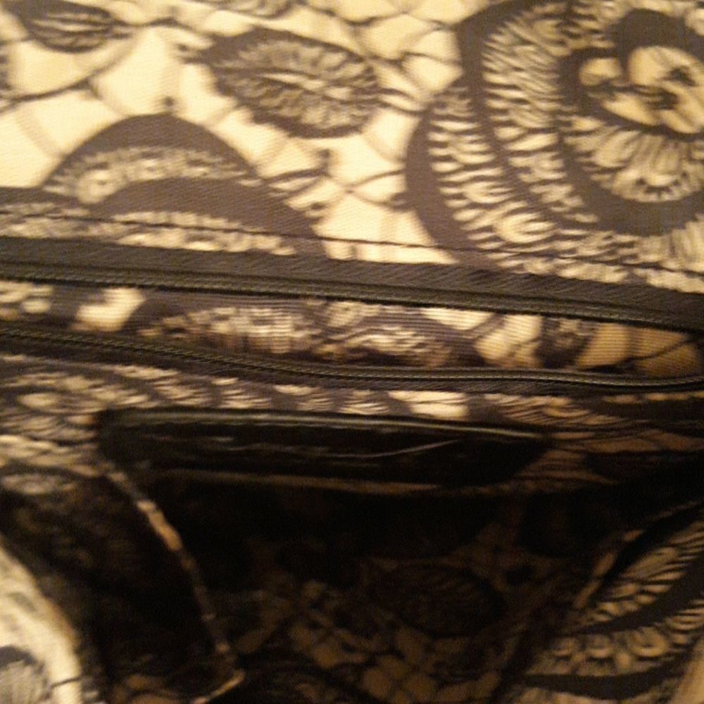 Carlos Shoulder Bag  - Picture 7 of 11